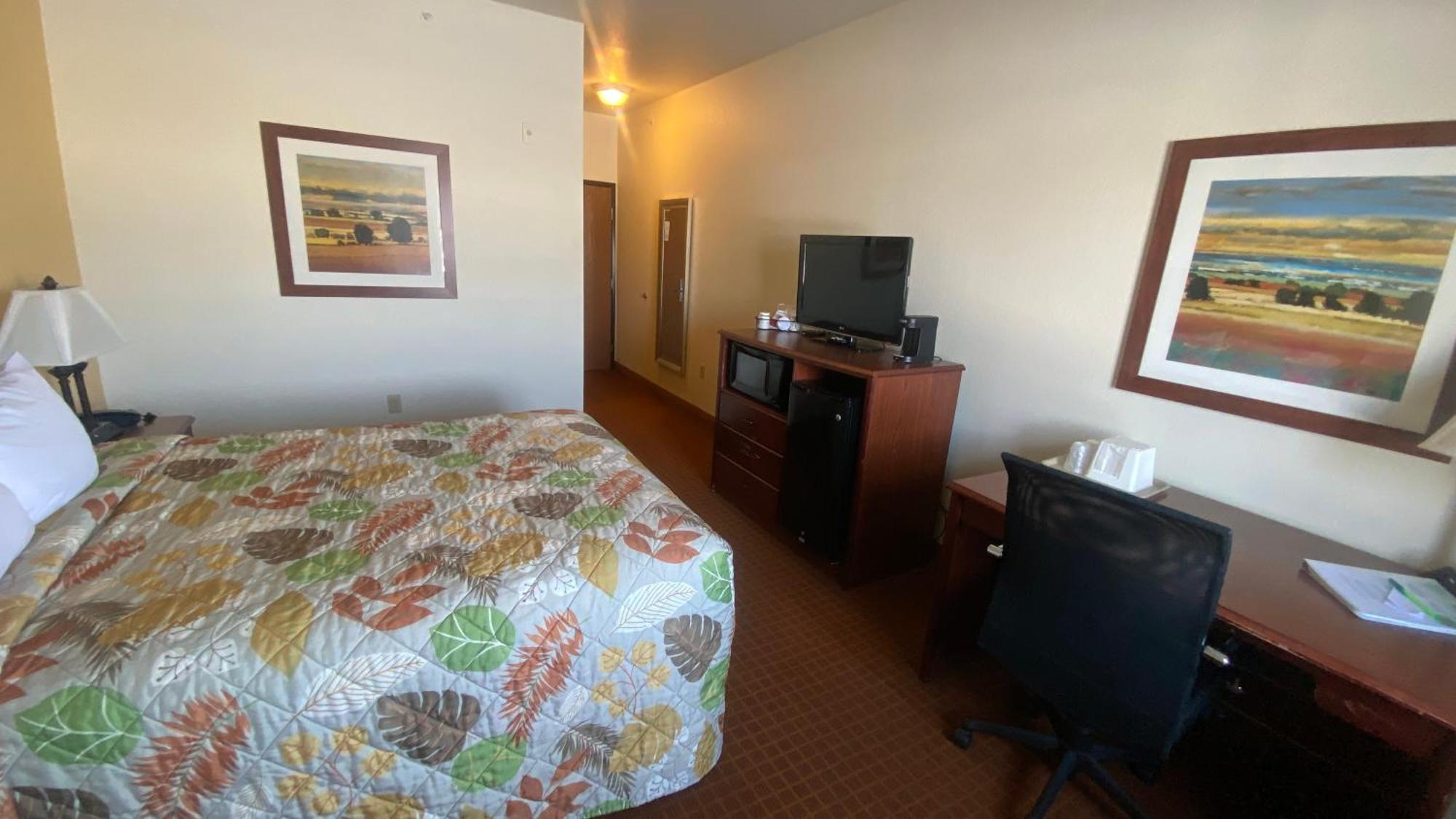 Park View Inn & Suites Hoisington Near Great Bend Exterior foto