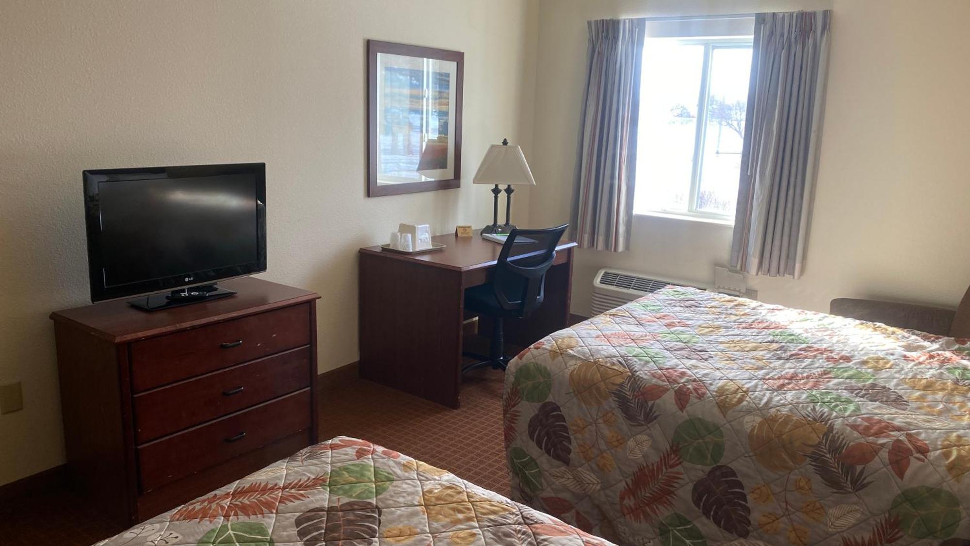 Park View Inn & Suites Hoisington Near Great Bend Exterior foto